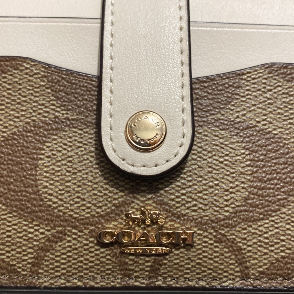 New coach wallet small